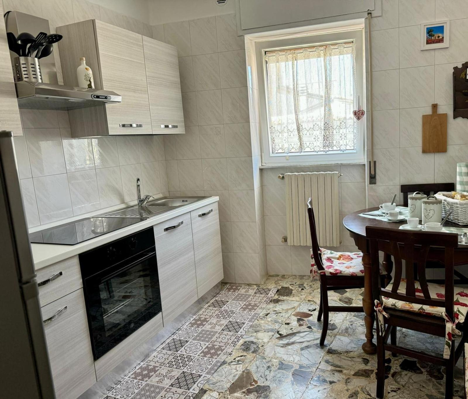 Ely House Apartment Monte Sant'Angelo Ngoại thất bức ảnh