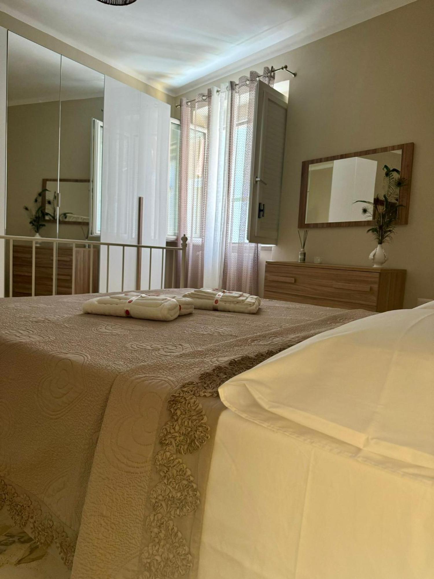 Ely House Apartment Monte Sant'Angelo Ngoại thất bức ảnh